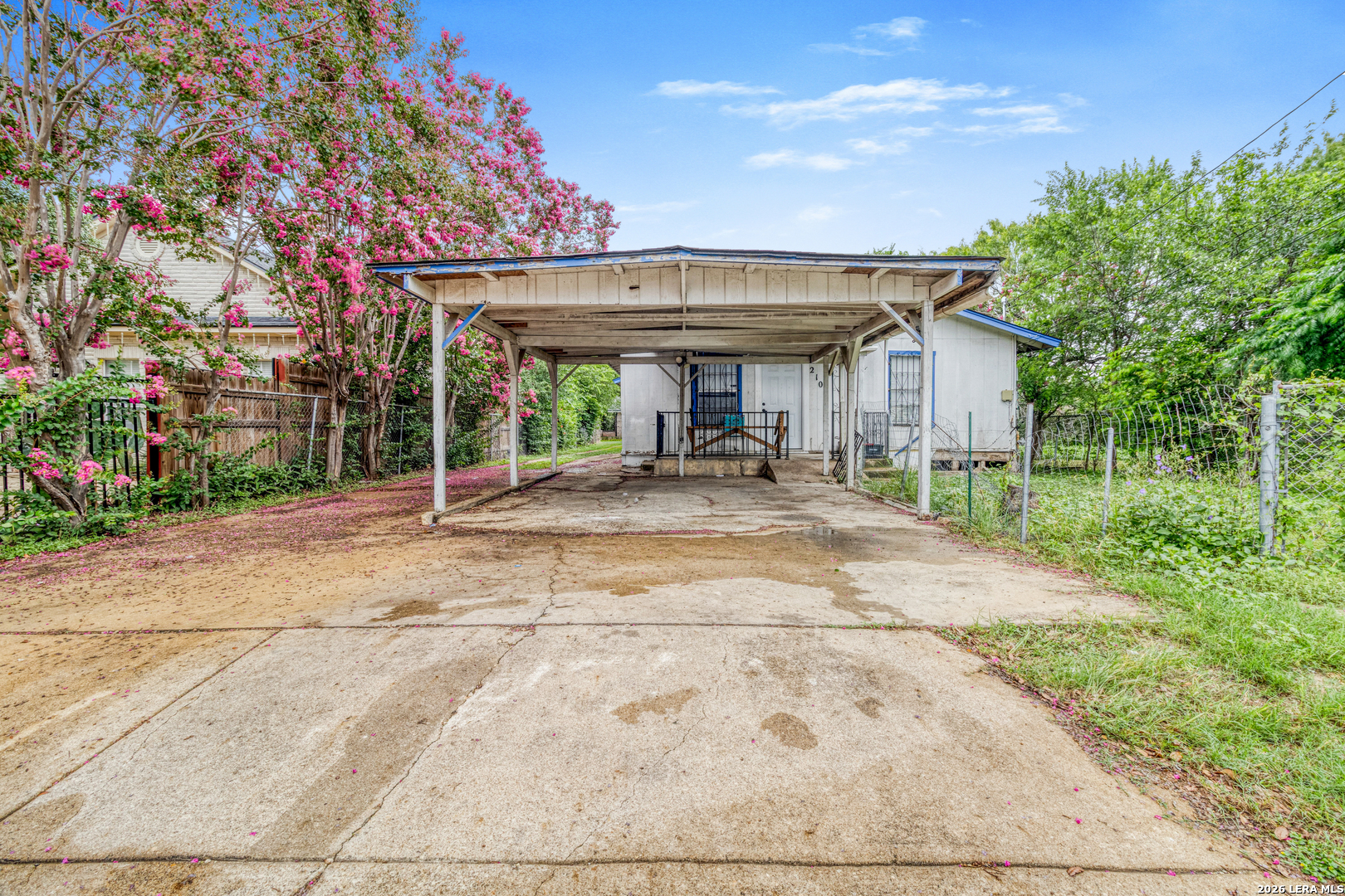 210 TEDDER ST, San Antonio, TX 78211 — photo 1