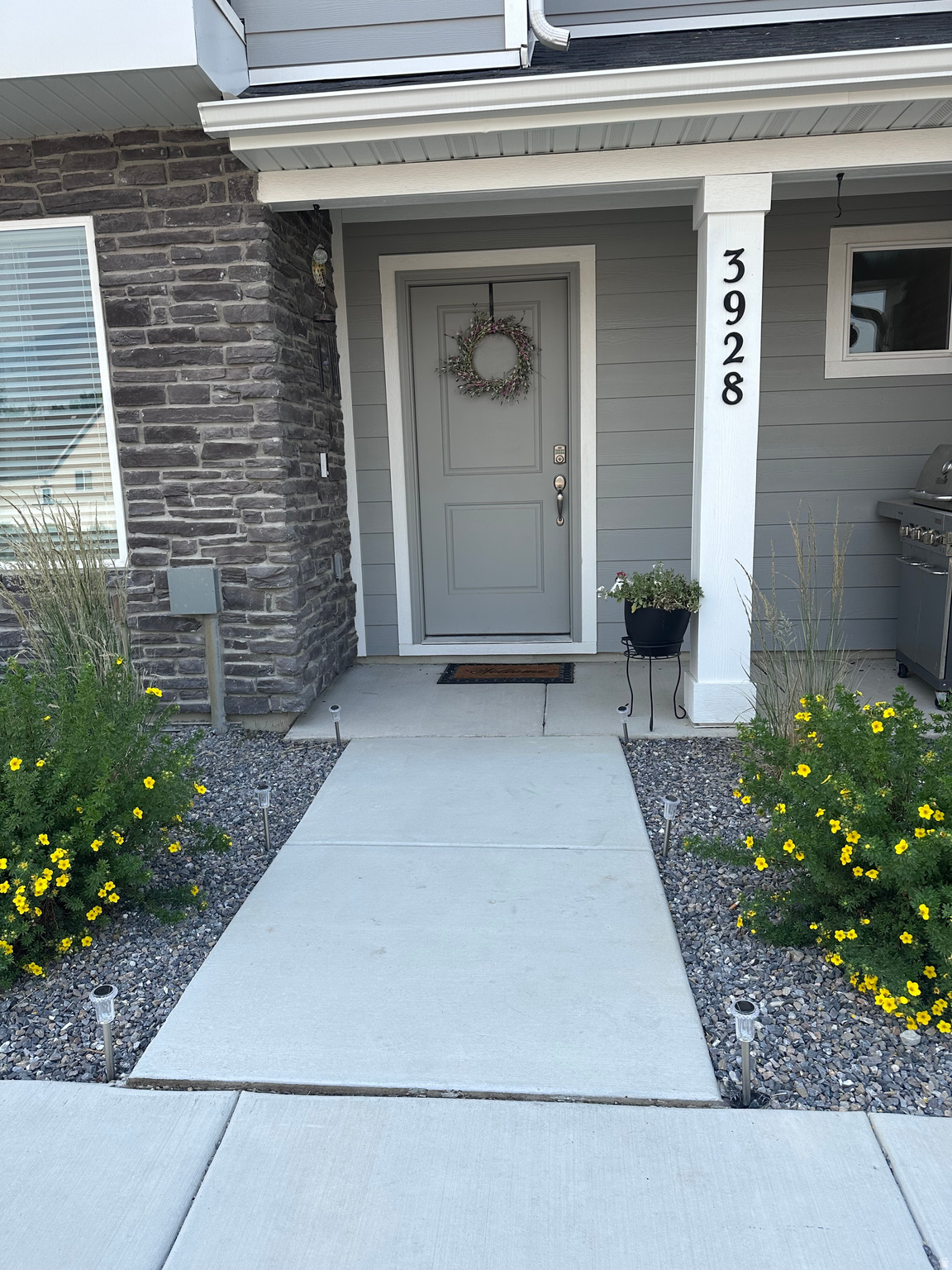 3928  COUGAR LN, Eagle Mountain, UT 84005 — photo 1
