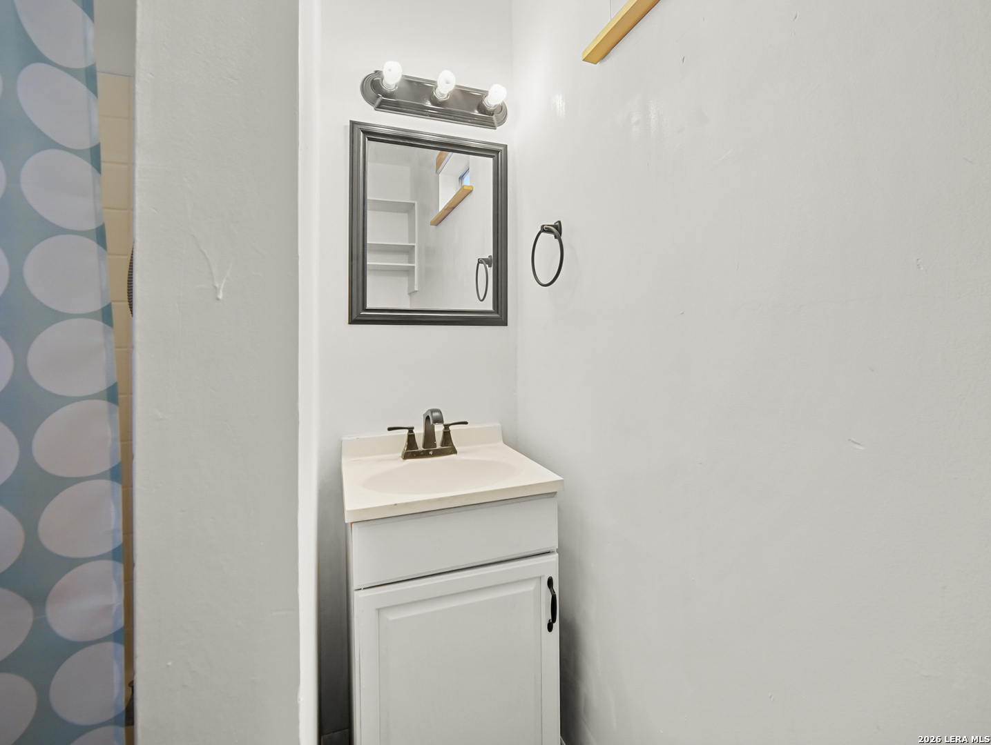 429 Palo Alto, ,  78073 — photo 1