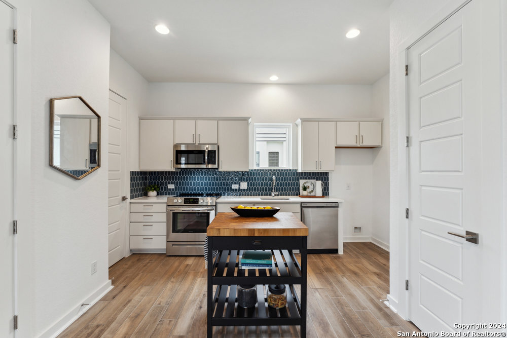 3214 ELMENDORF ST, ,  78201 — photo 1