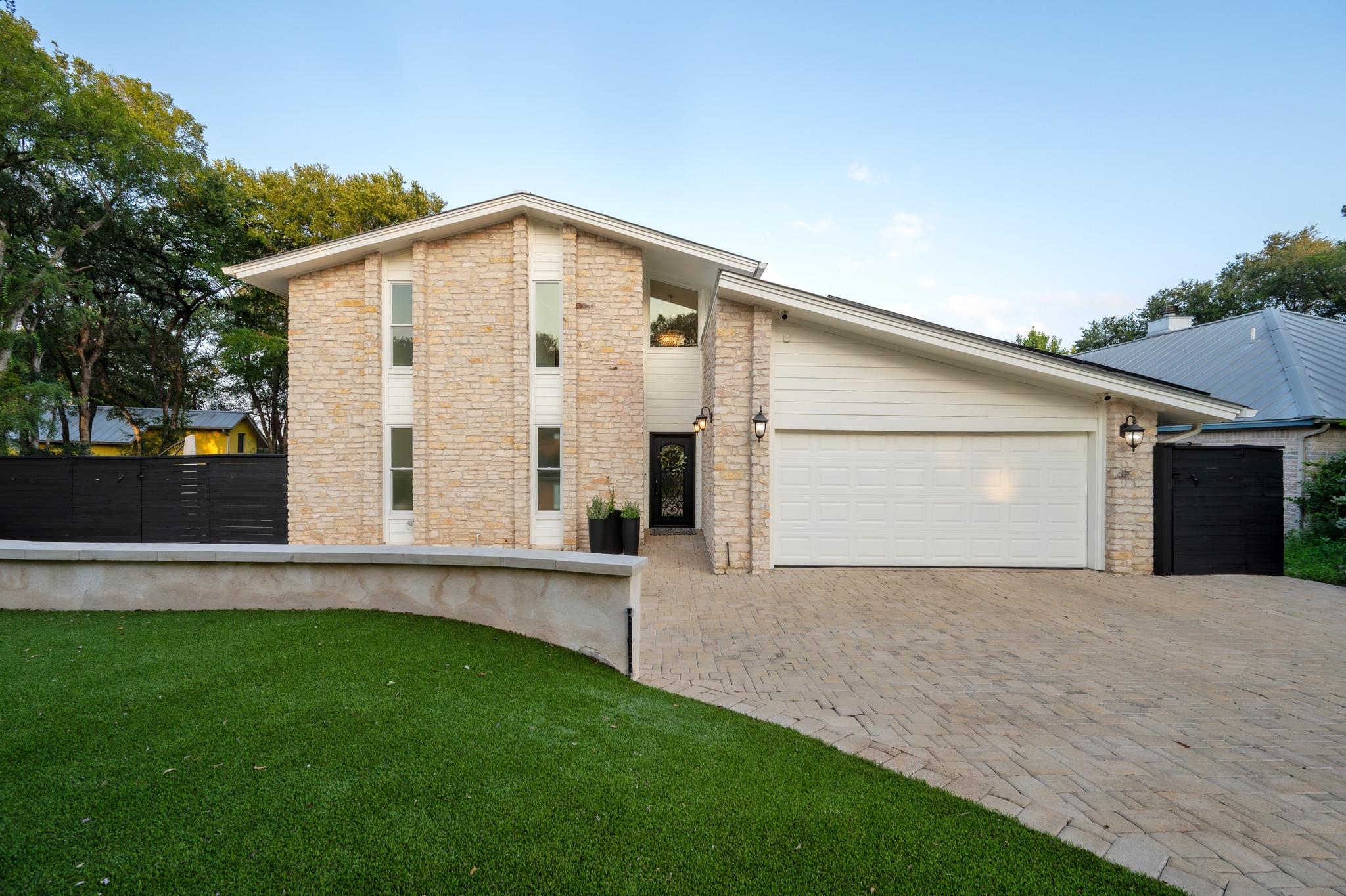 1813 Crooked, Austin, TX 78741 — photo 1