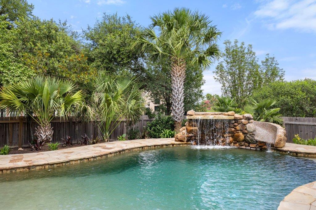 6704 Kiev, Austin, TX 78739 — photo 1
