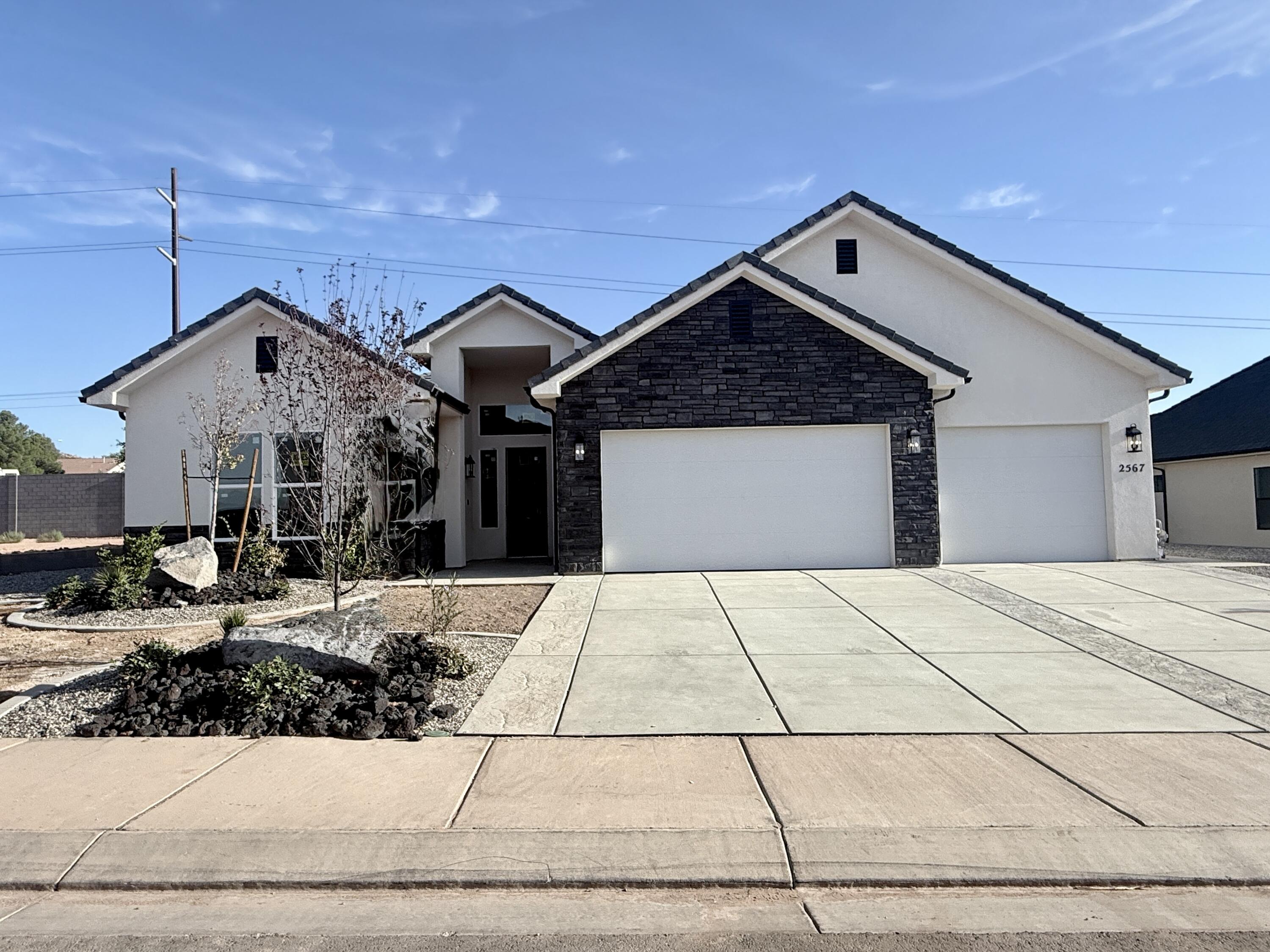 2567 E Suniva Way, St George, UT 84790 — photo 1
