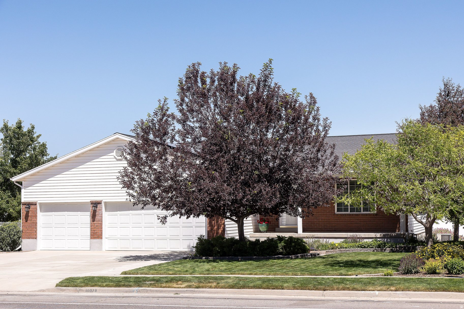 10079 S 3200 W, South Jordan, UT 84095 — photo 1