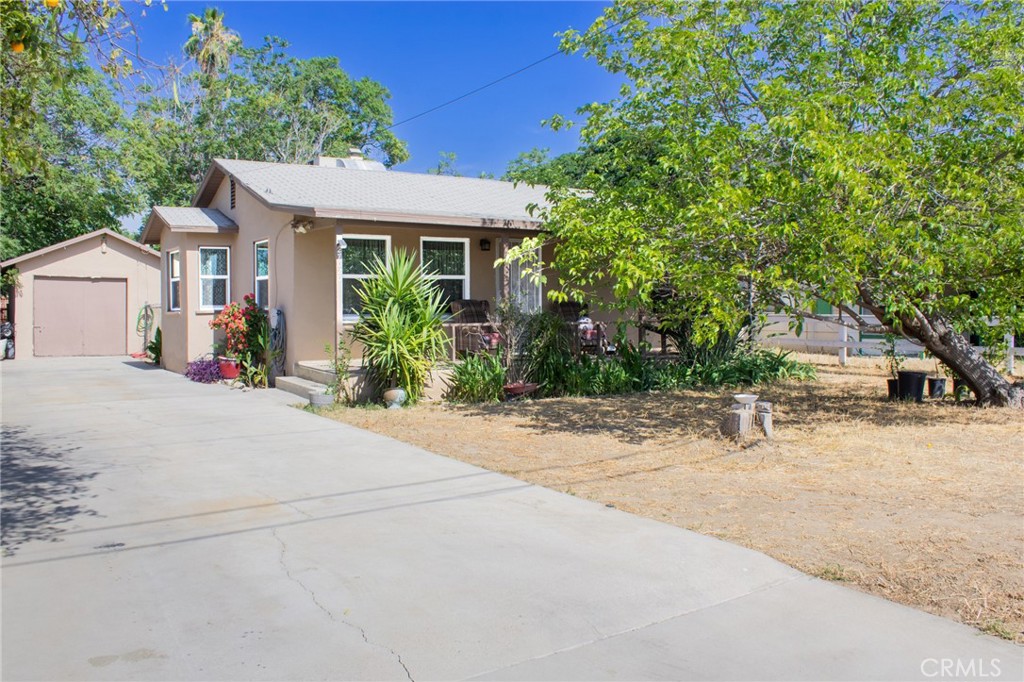 27020 Girard, Hemet, CA 92544 — photo 1