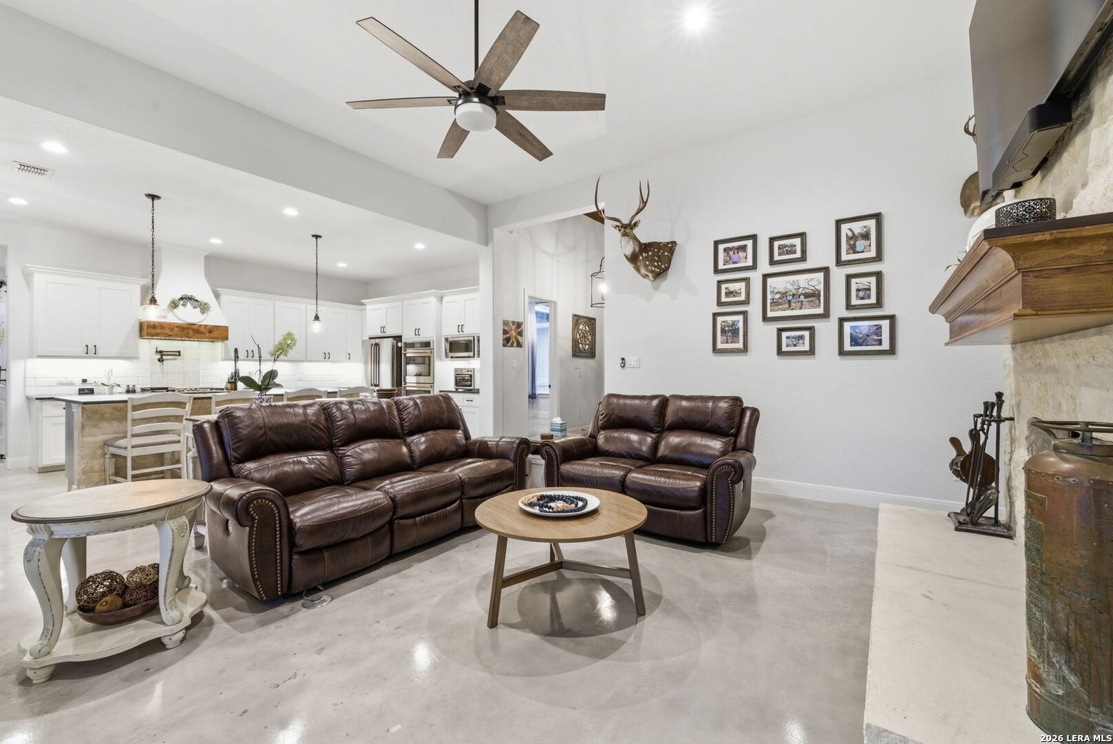 712 LIVE OAK RIDGE RD, , 78163 — photo 1