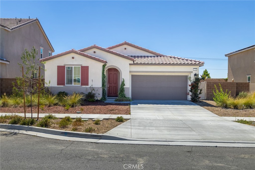 2735 Moonshimmer, Hemet, CA 92543 — photo 1