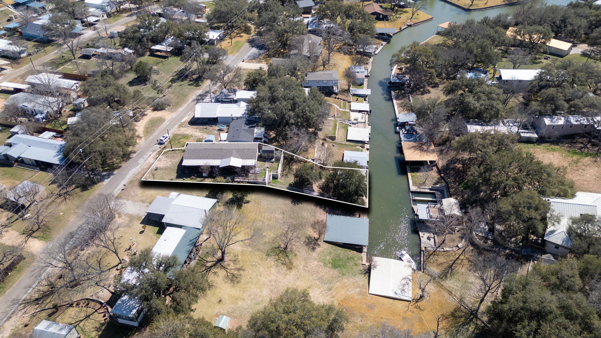345 County Road 136C, Kingsland, TX 78639 — photo 1