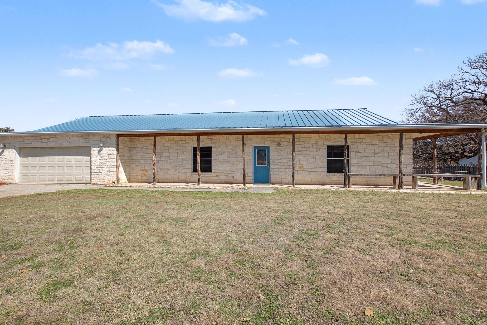 2207 Boxwood, Kingsland, TX 78639 — photo 1
