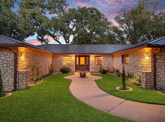 413 Silver, Horseshoe Bay, TX 78657 — photo 1