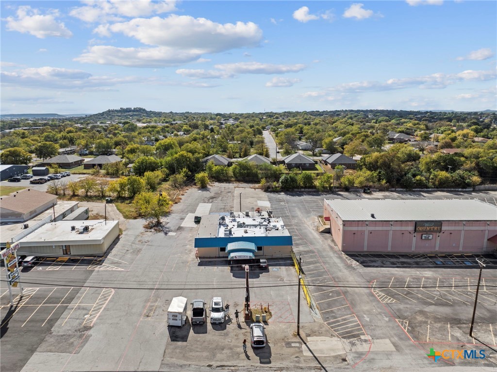 302 W Veterans Memorial Boulevard, Harker Heights, TX 76548 — photo 1