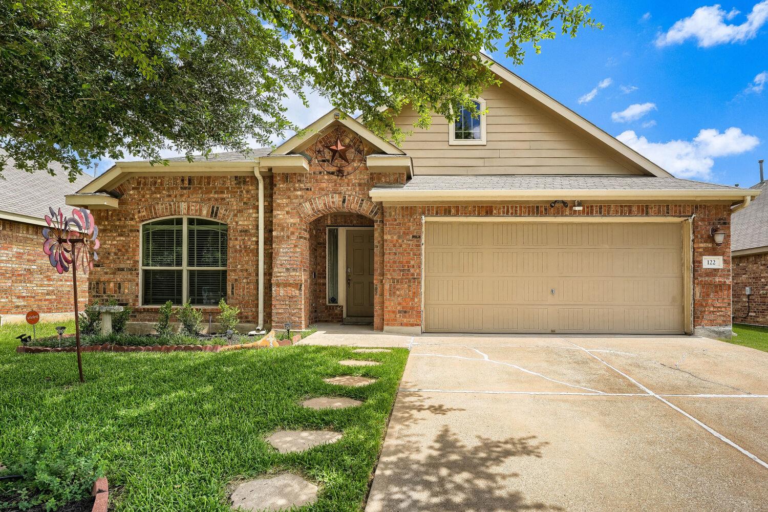 122  Sandstone Trl, Buda, TX 78610 — photo 1
