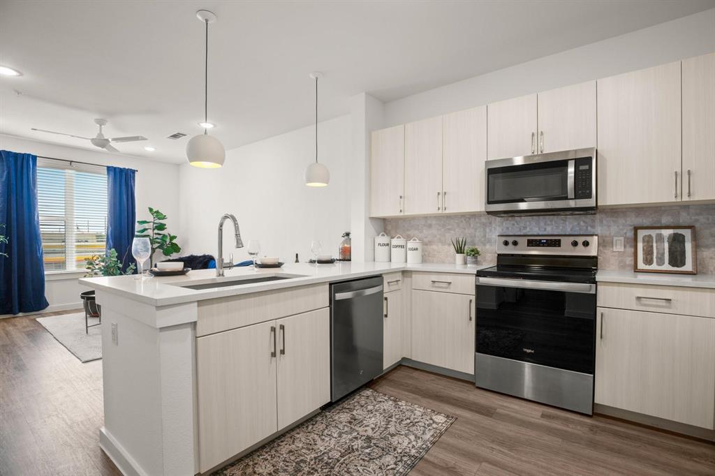 6324 N Lamar Blvd #212, Austin, TX 78752 — photo 1