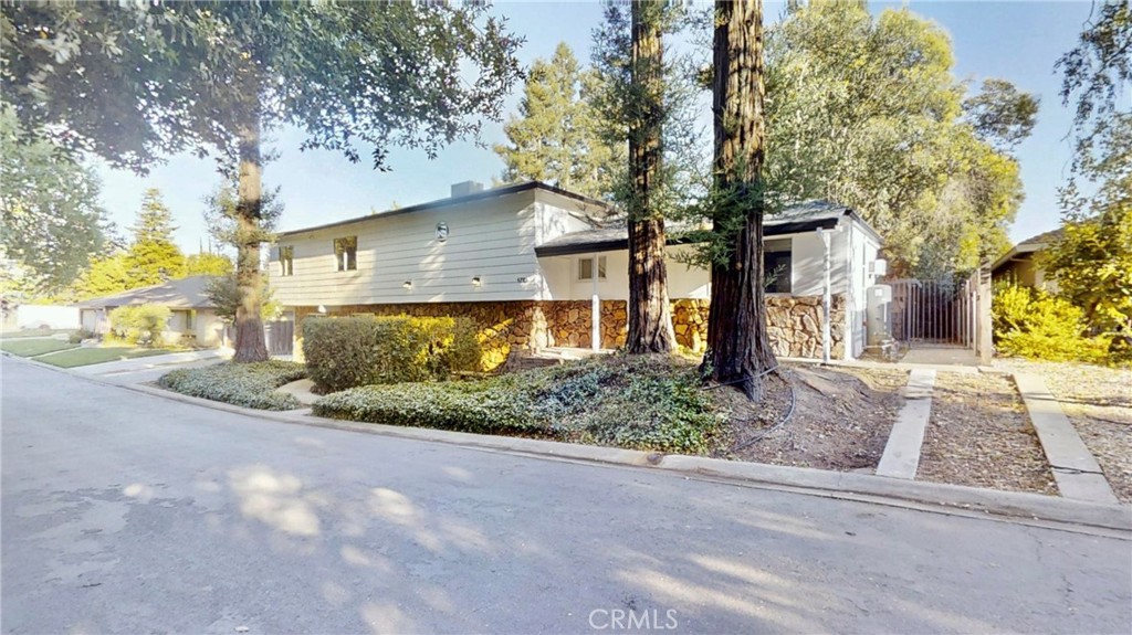 475 S Barrett Road A, Yuba City, CA 95991 — photo 1