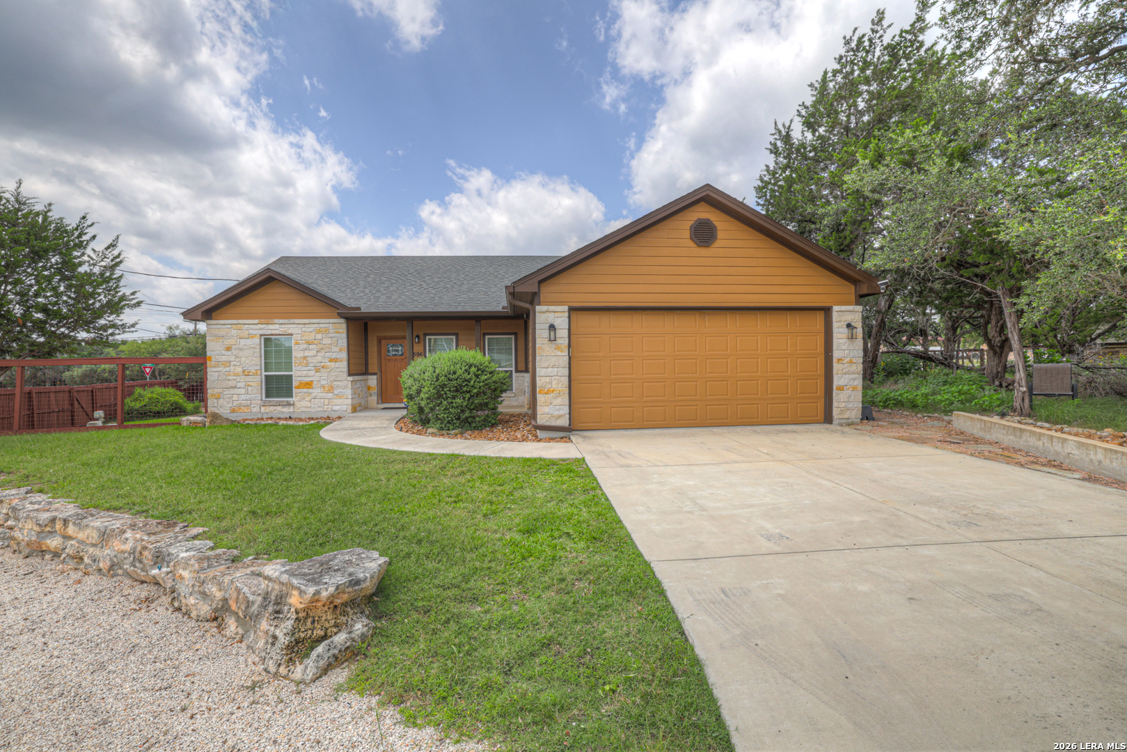 596 RIVIERA DR, Canyon Lake, TX 78133 — photo 1
