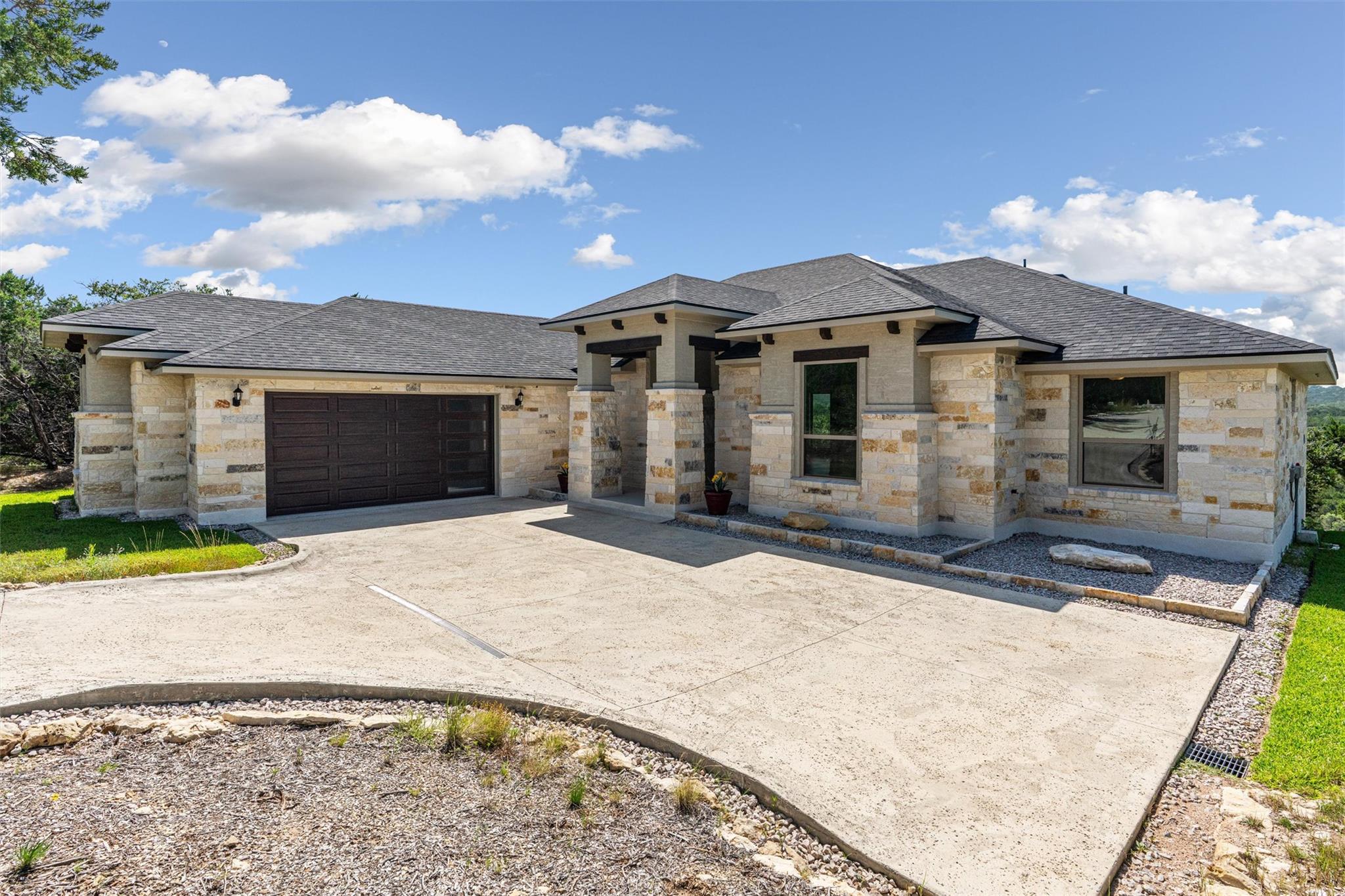 25012  Montana Creek Xing, Marble Falls, TX 78654 — photo 1