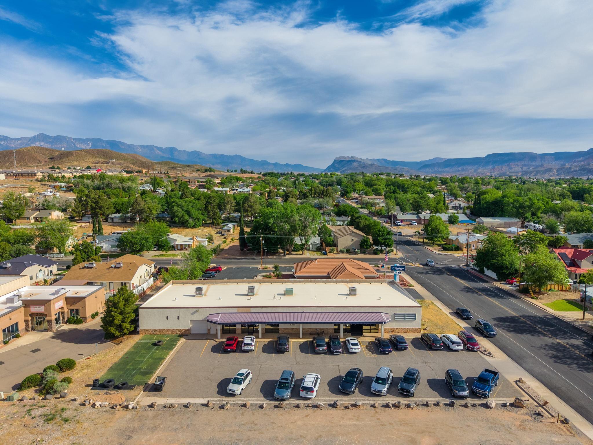 75 N 200 W, Hurricane, UT 84737 — photo 1