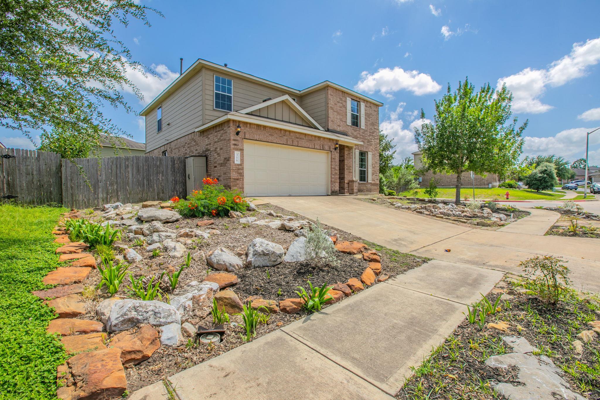 316 Pine Arbol None, Buda, TX 78610 — photo 1