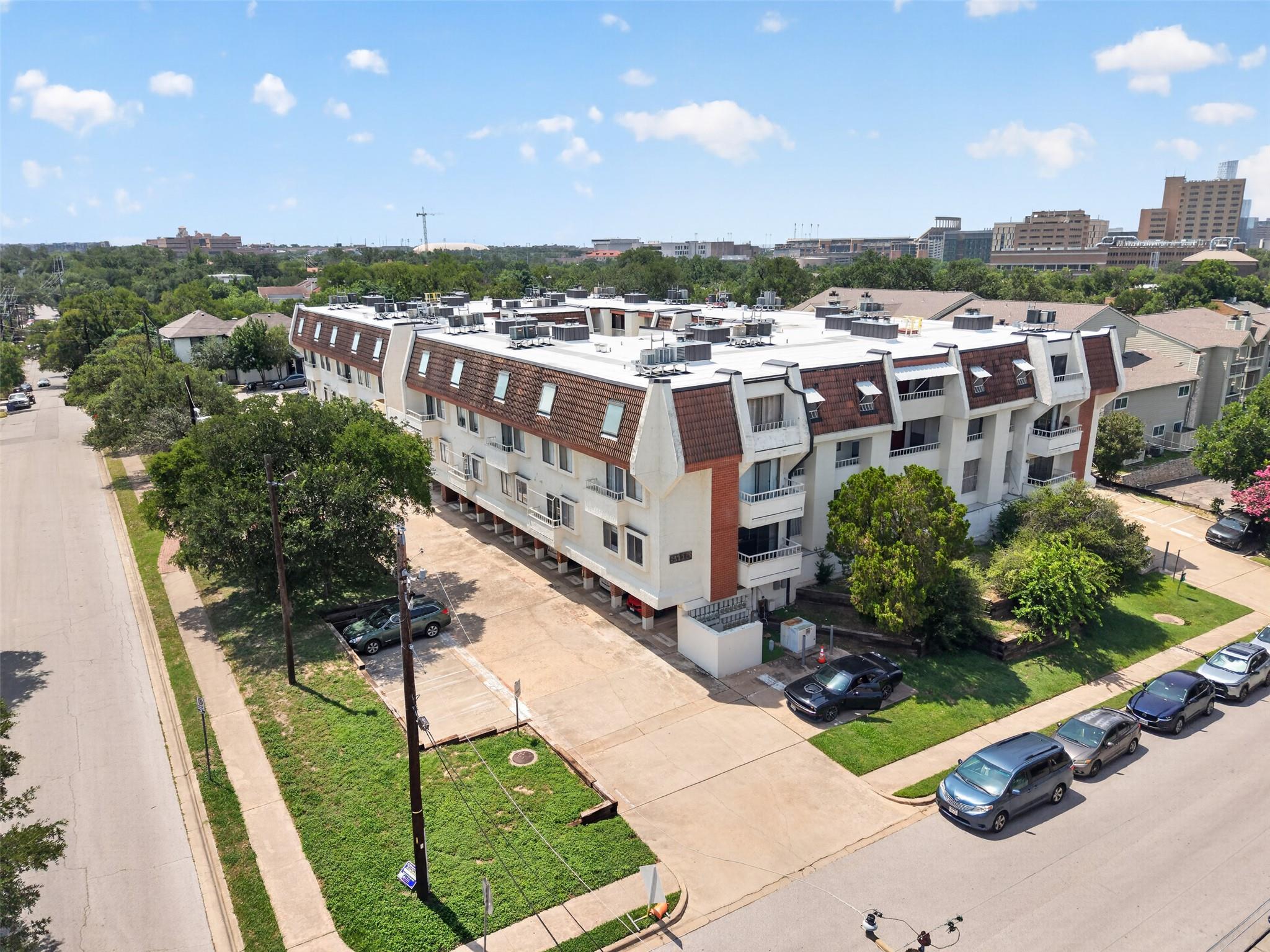 3115 Helms St #314, Austin, TX 78705 — photo 1