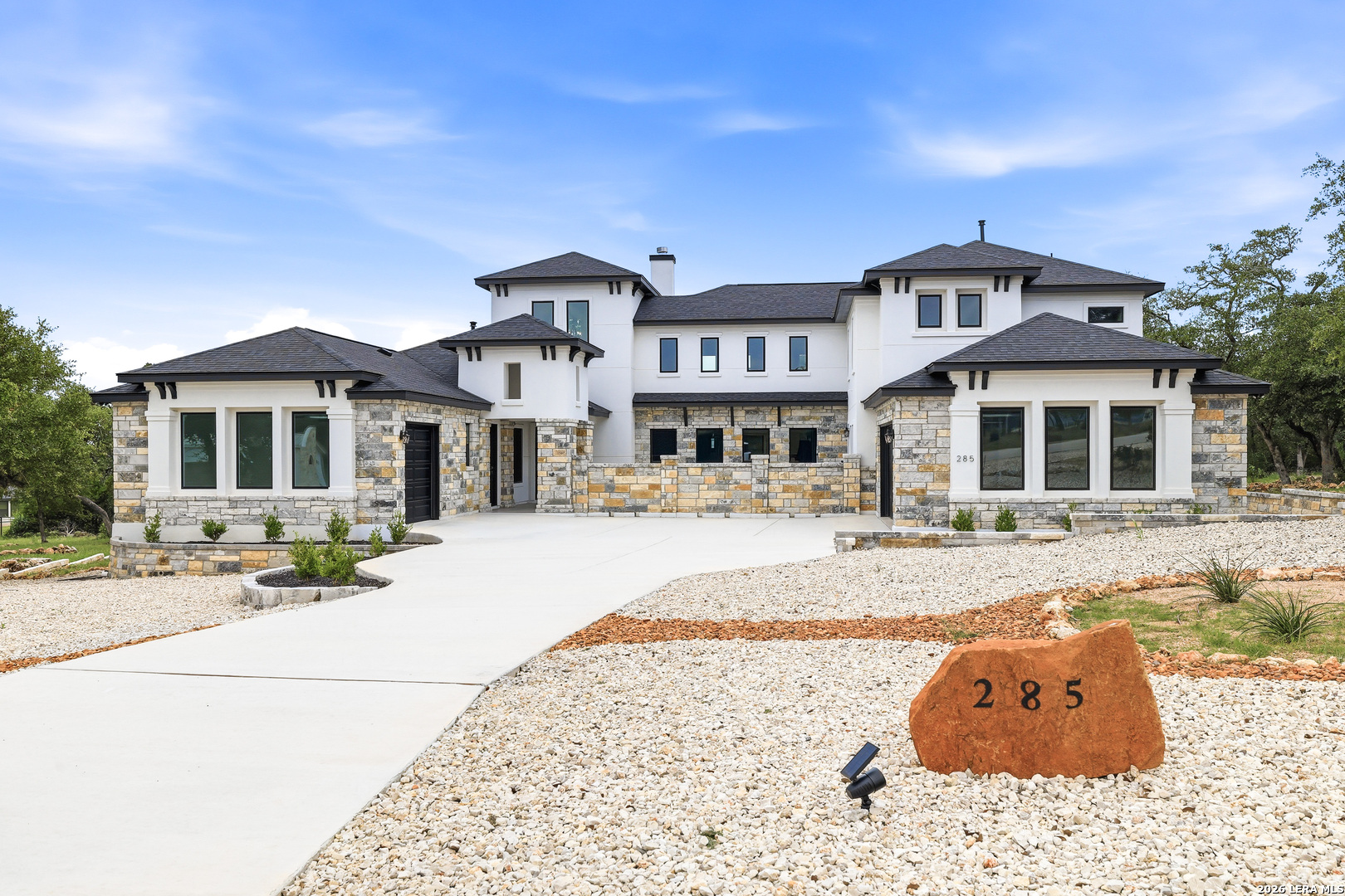 285 SCENIC CYN, New Braunfels, TX 78132 — photo 1