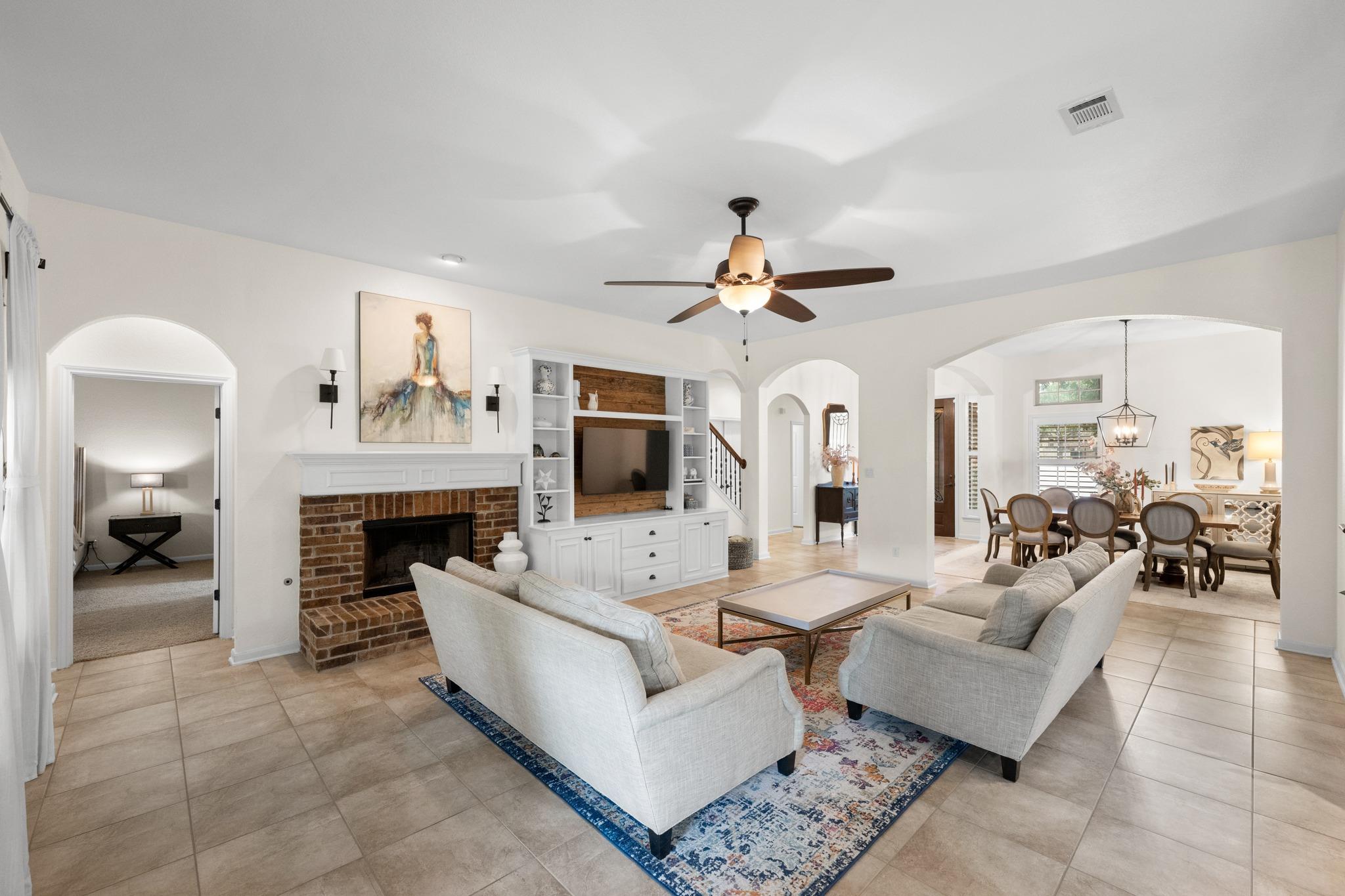 5025  Pyrenees Pass, Bee Cave, TX 78738 — photo 1