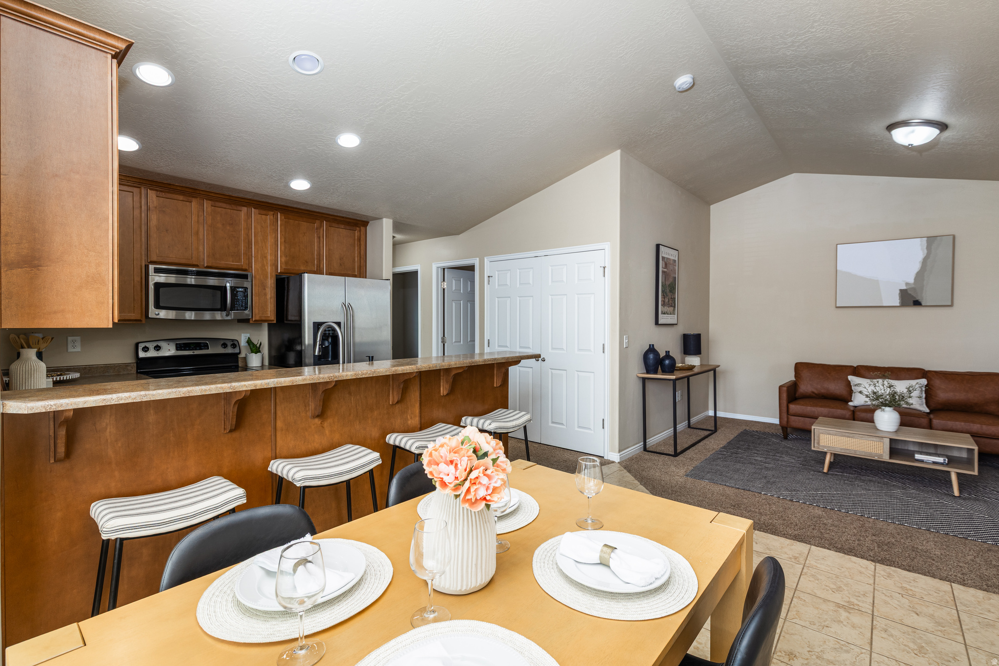 1147 N ABBOTSFORD DR, North Salt Lake, UT 84054 — photo 1