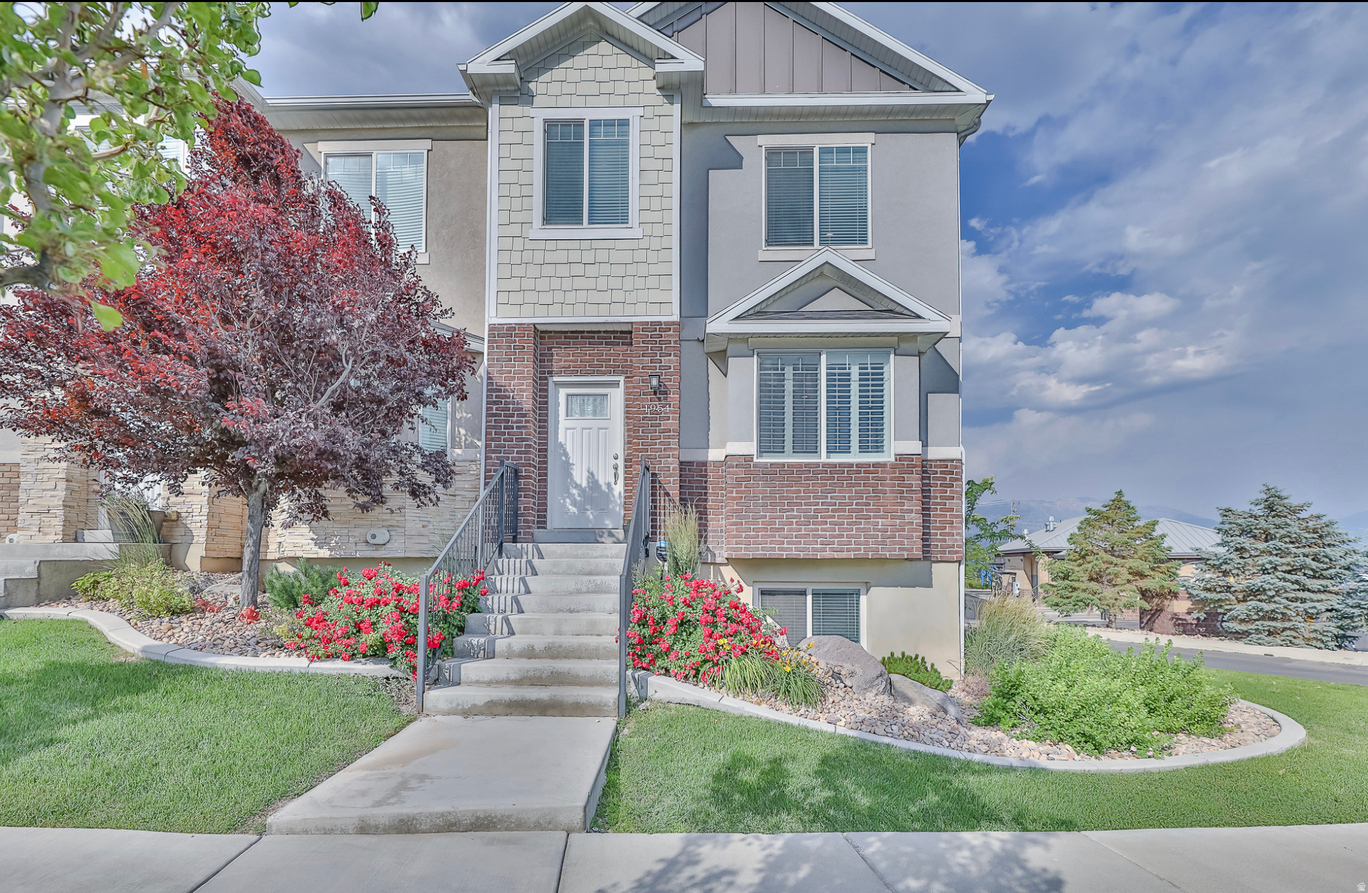 1954 N HILLCREST RD, Saratoga Springs, UT 84045 — photo 1