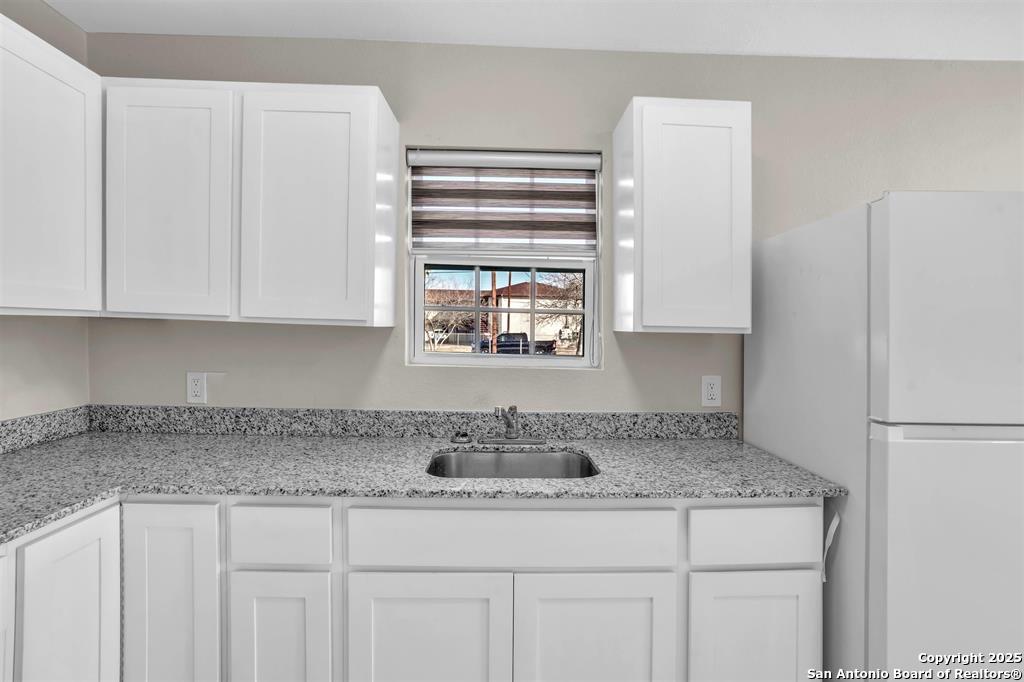 1303 Philadelphia St, , 78041 — photo 1