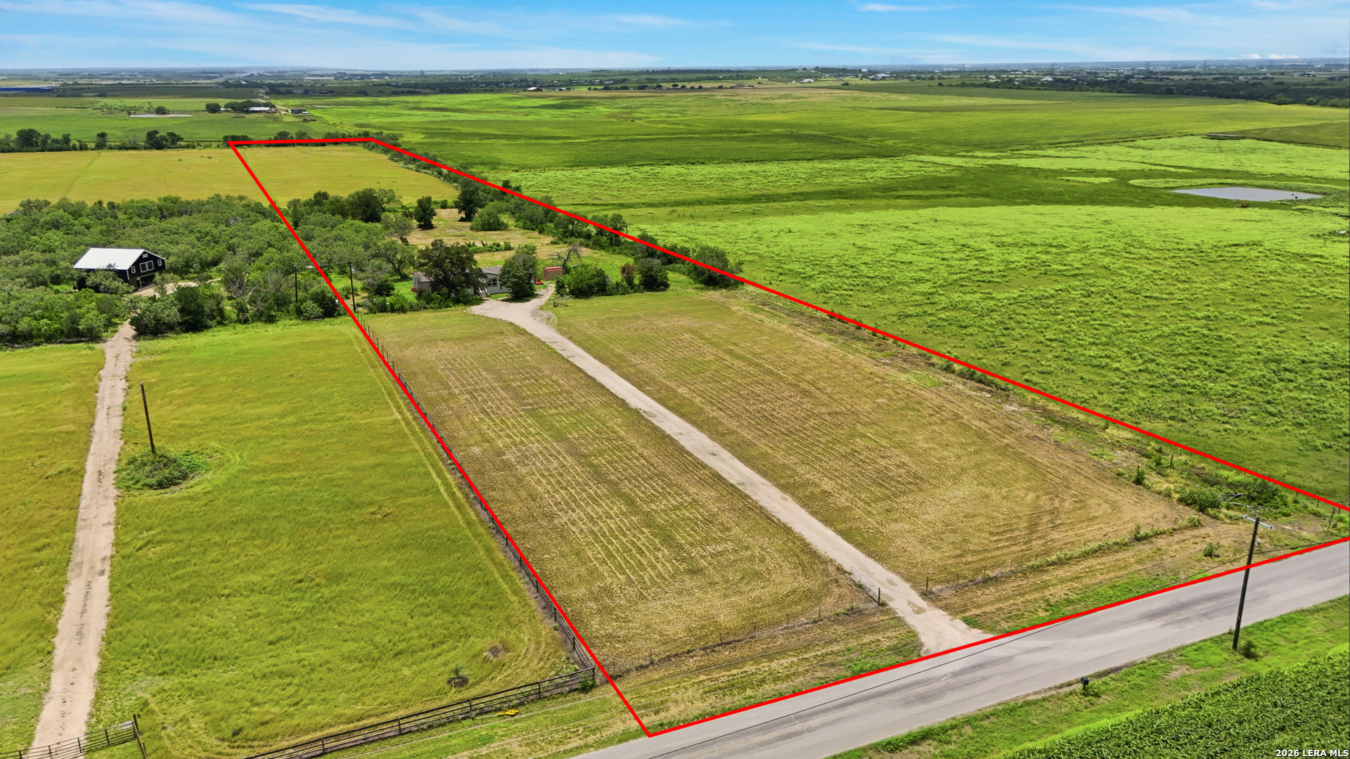 670 Nickerson Farms Rd, Seguin, TX 78155 — photo 1