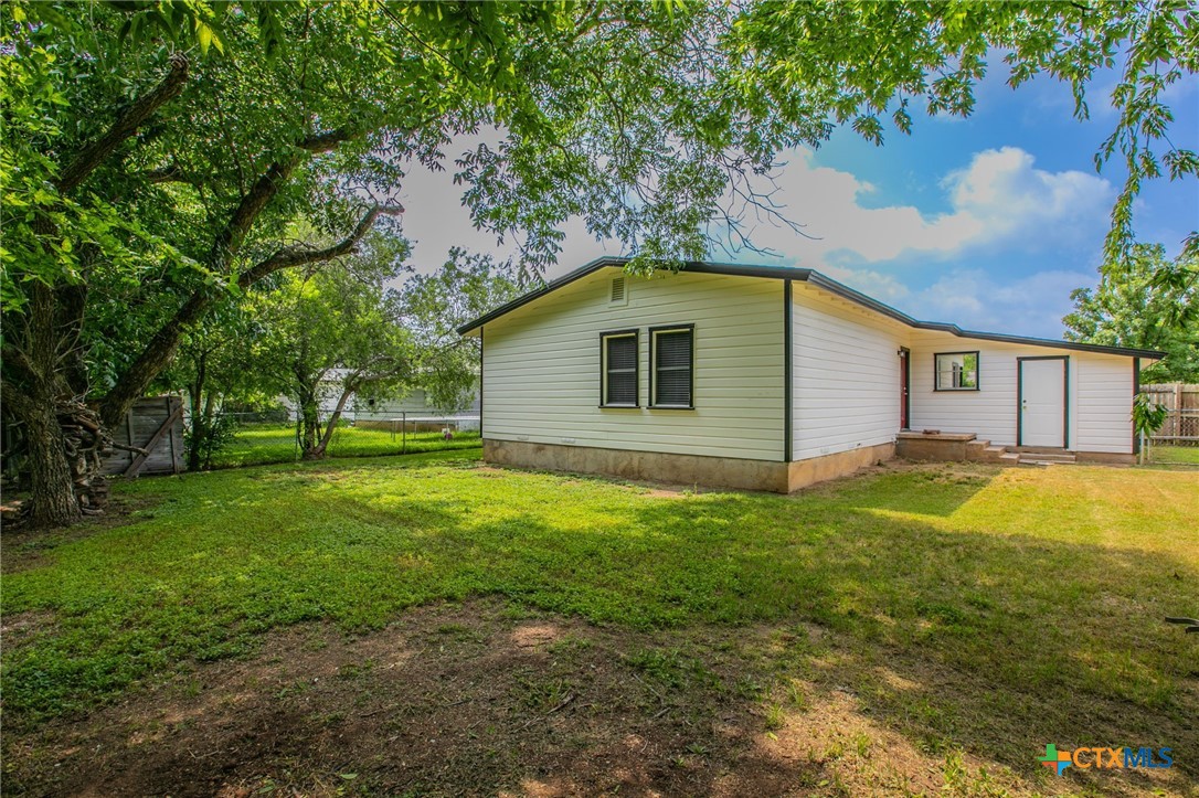 2529 Powell, Gatesville, TX 76528 — photo 1