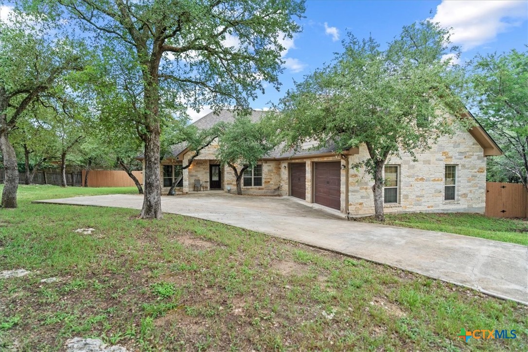 9 Caliche Court, Wimberley, TX 78676 — photo 1