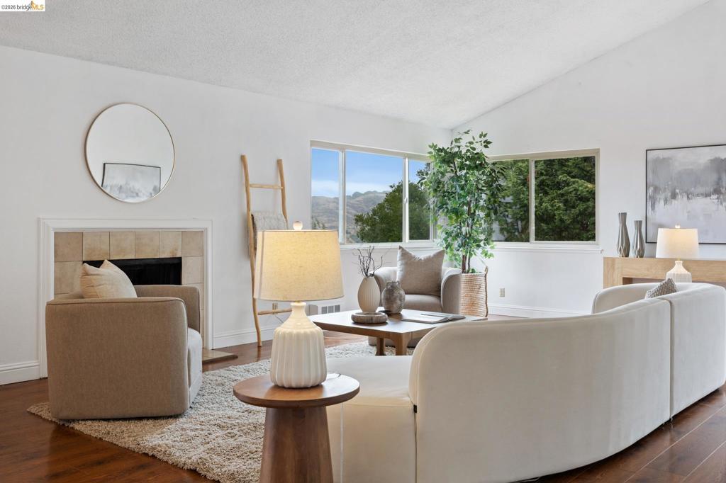 201 Vista Heights Rd, El Cerrito, CA 94530 — photo 1