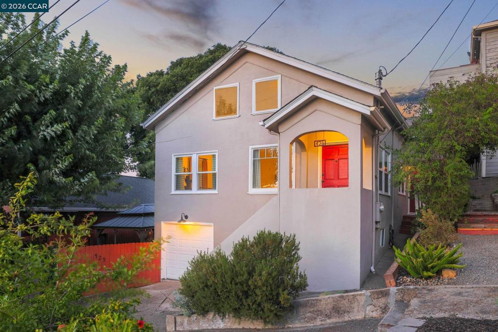 425 Bay St, Crockett, CA 94525 — photo 1