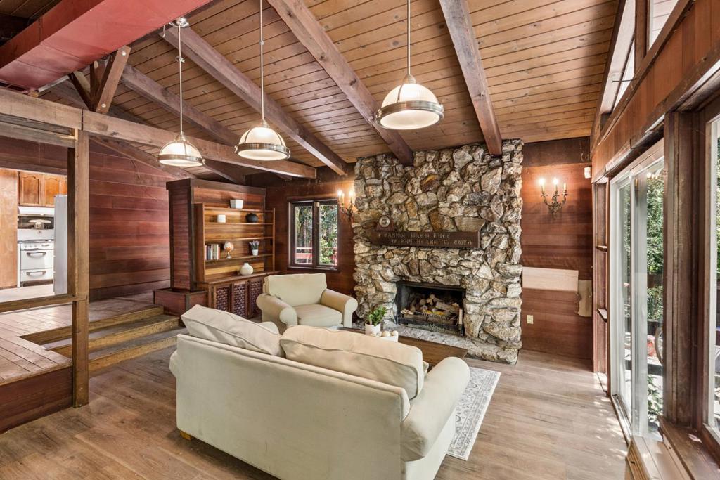 1615 Edgewood Road, Redwood City, CA 94062 — photo 1