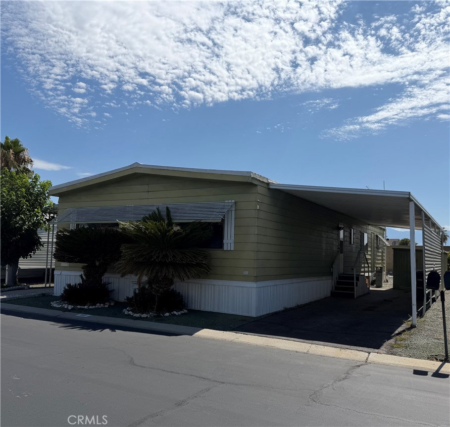 575 S Lyon Avenue 62, Hemet, CA 92543 — photo 1