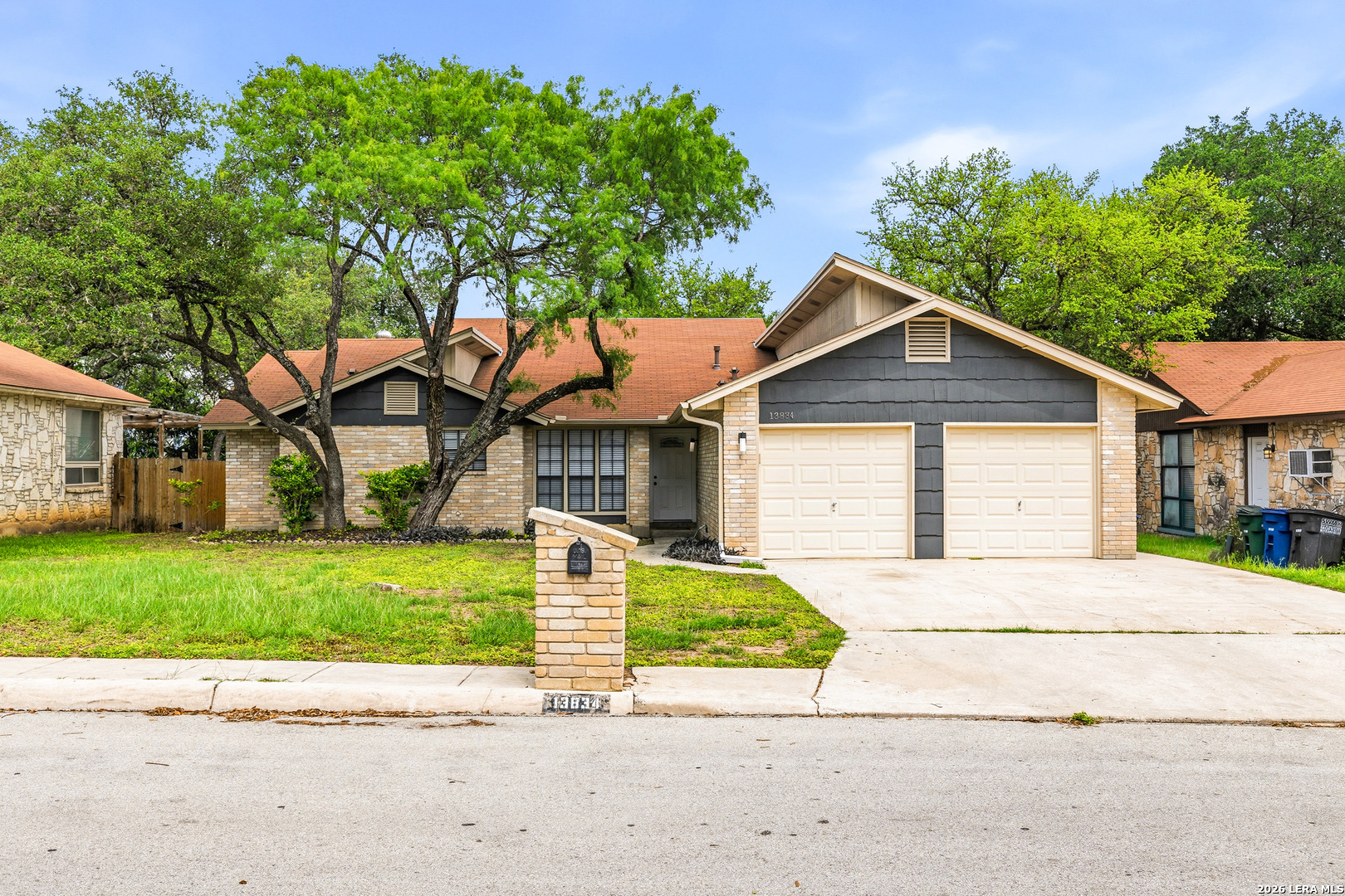 13834 E Hillside Dr, San Antonio, TX 78249 — photo 1