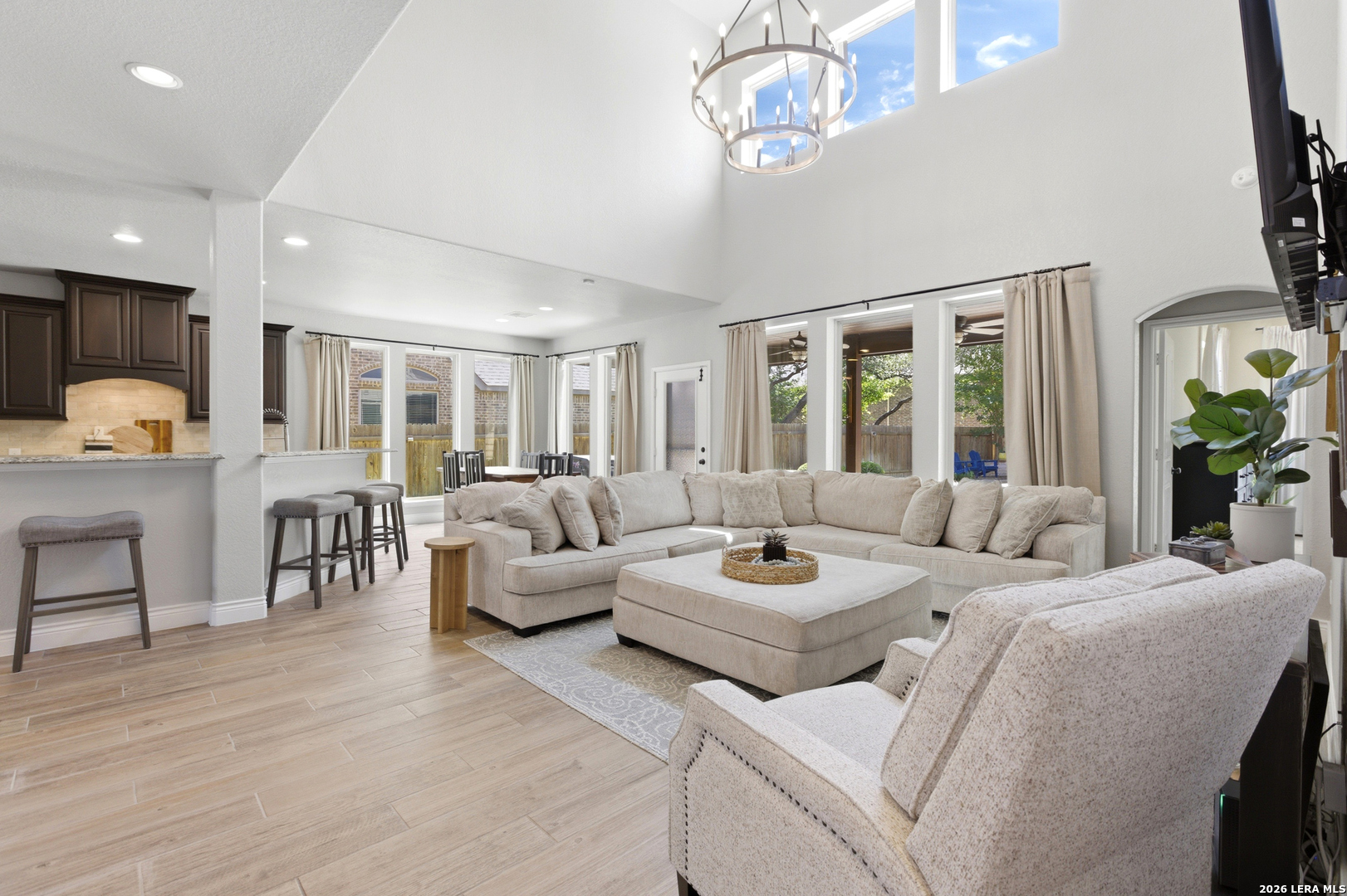 138 Cimarron Crk, , 78006 — photo 1
