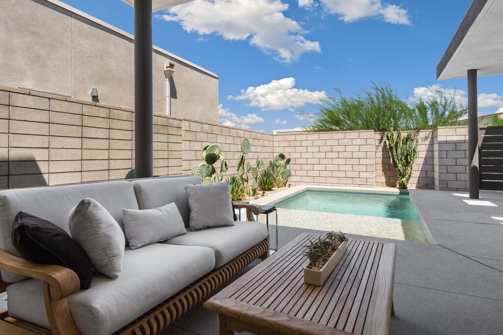 423 Fountain Drive, Palm Springs, CA 92262 — photo 1