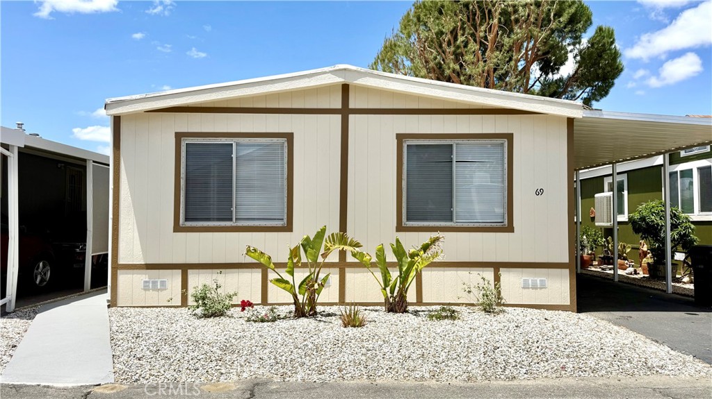 881 N Lake Street 69, Hemet, CA 92544 — photo 1