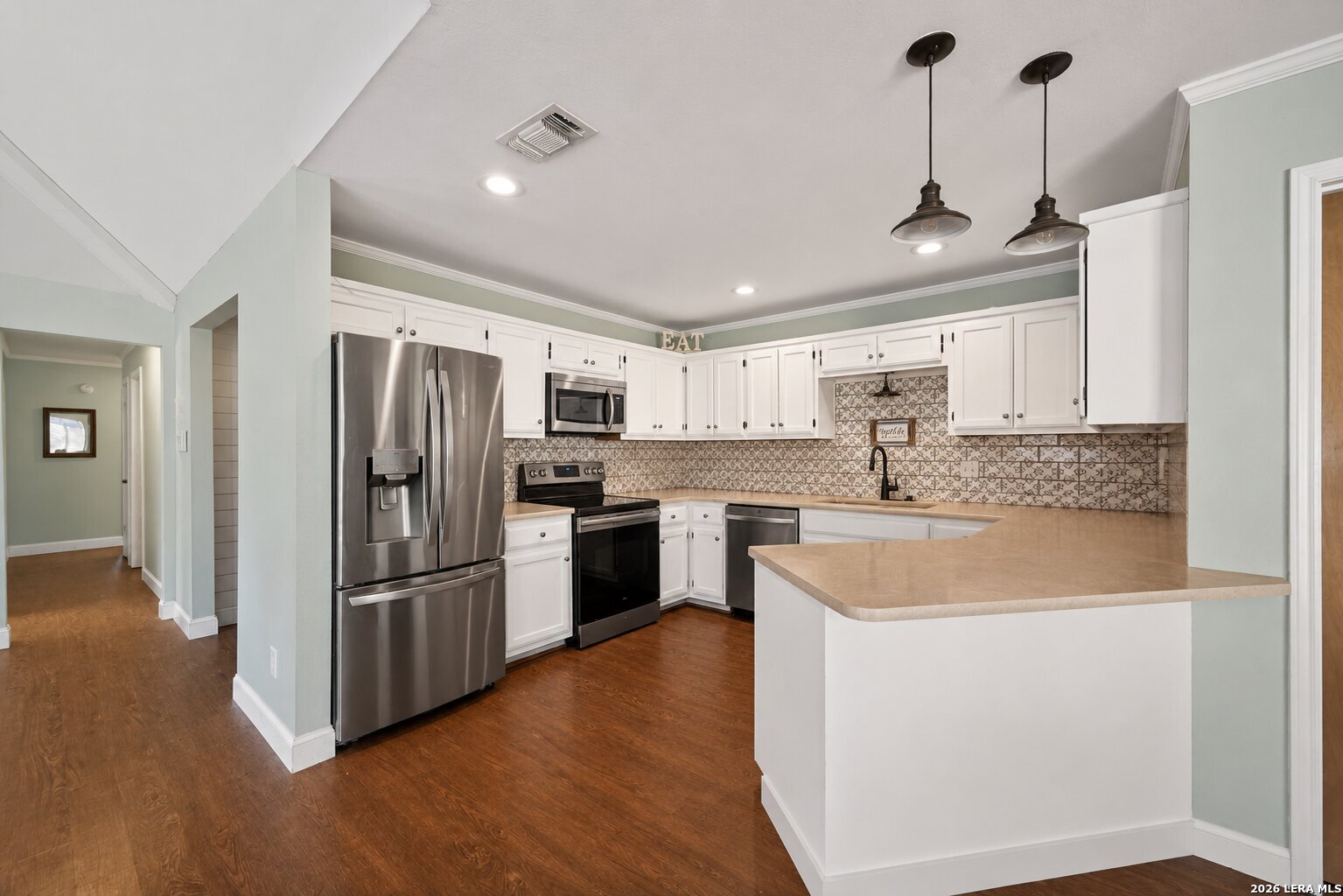 1911 Palace, ,  78130 — photo 1