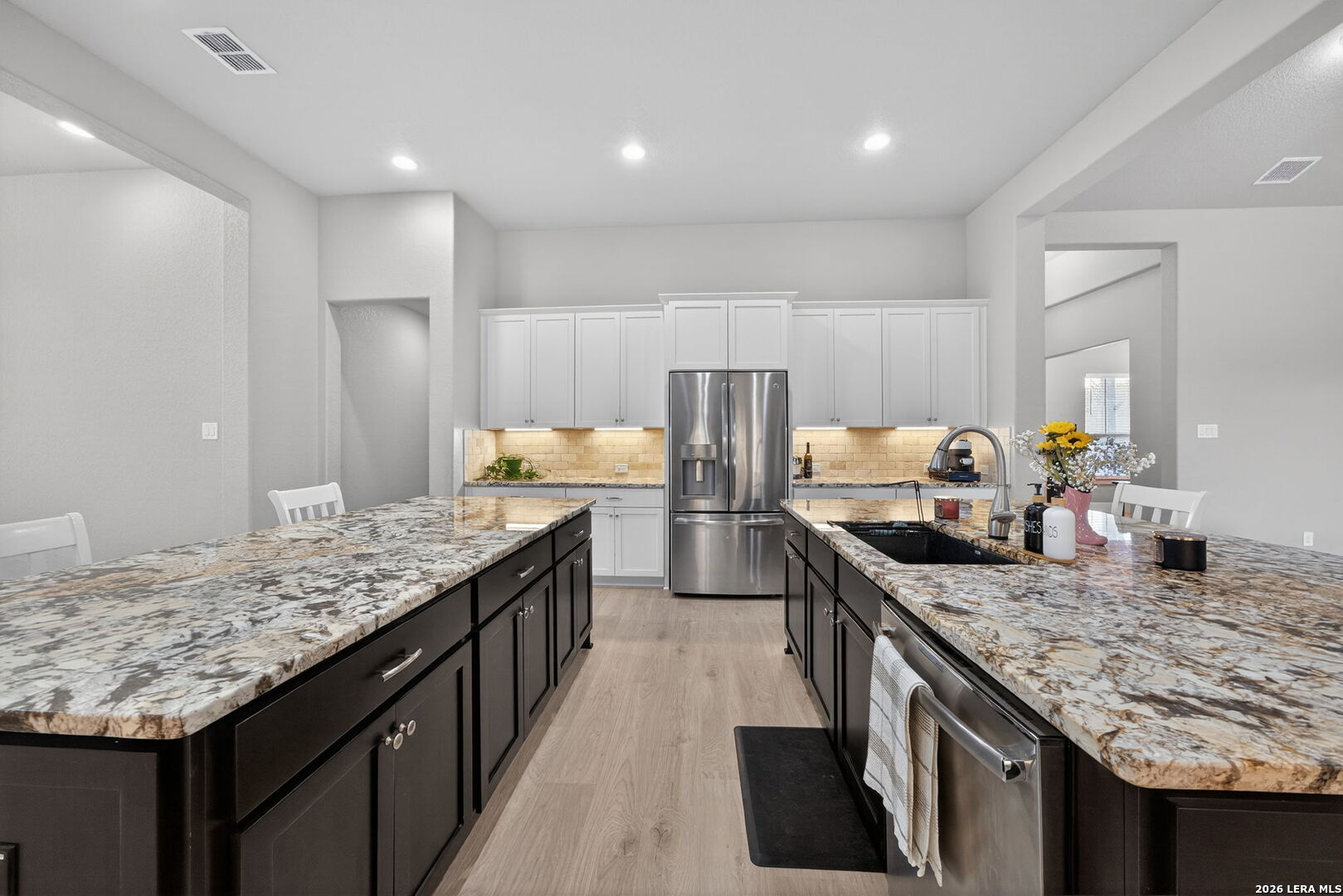629 Windmill Ranch, ,  78070 — photo 1