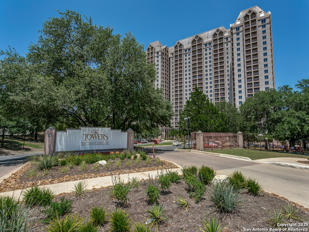 1 Towers Park Ln, ,  78209 — photo 1