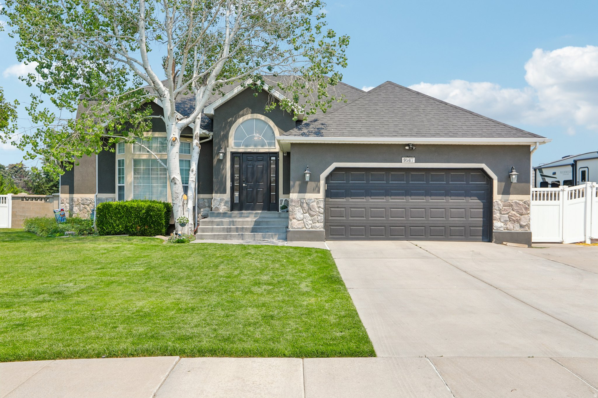 9567 S MISTY OAKS CIR, South Jordan, UT 84095 — photo 1