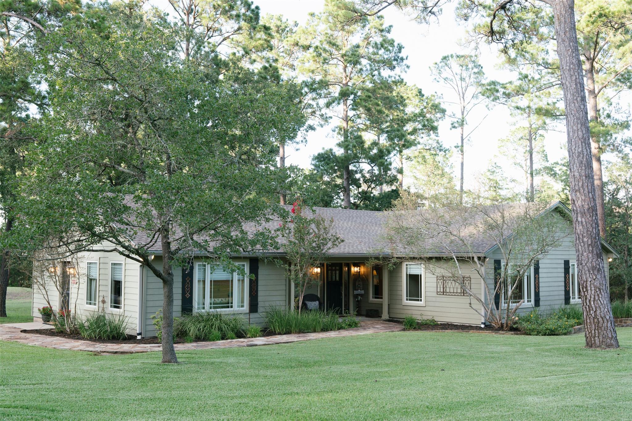 248 JZJ, La Grange, TX 78945 — photo 1