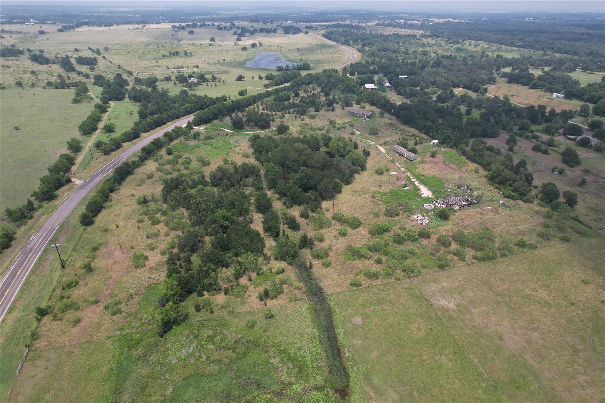 240 Cummings, Thorndale, TX 76577 — photo 1