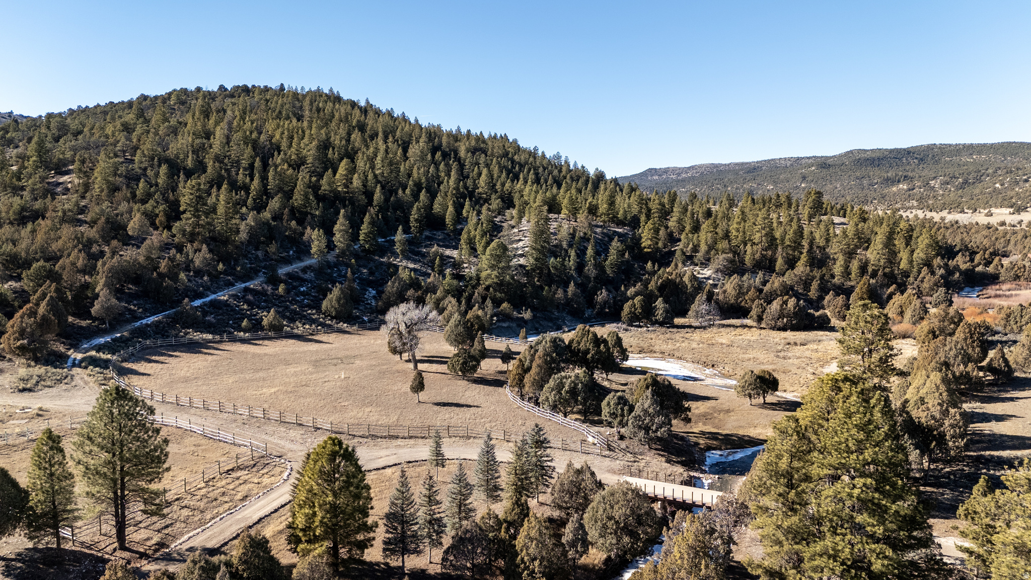 1955 W MAMMOTH CREEK RD