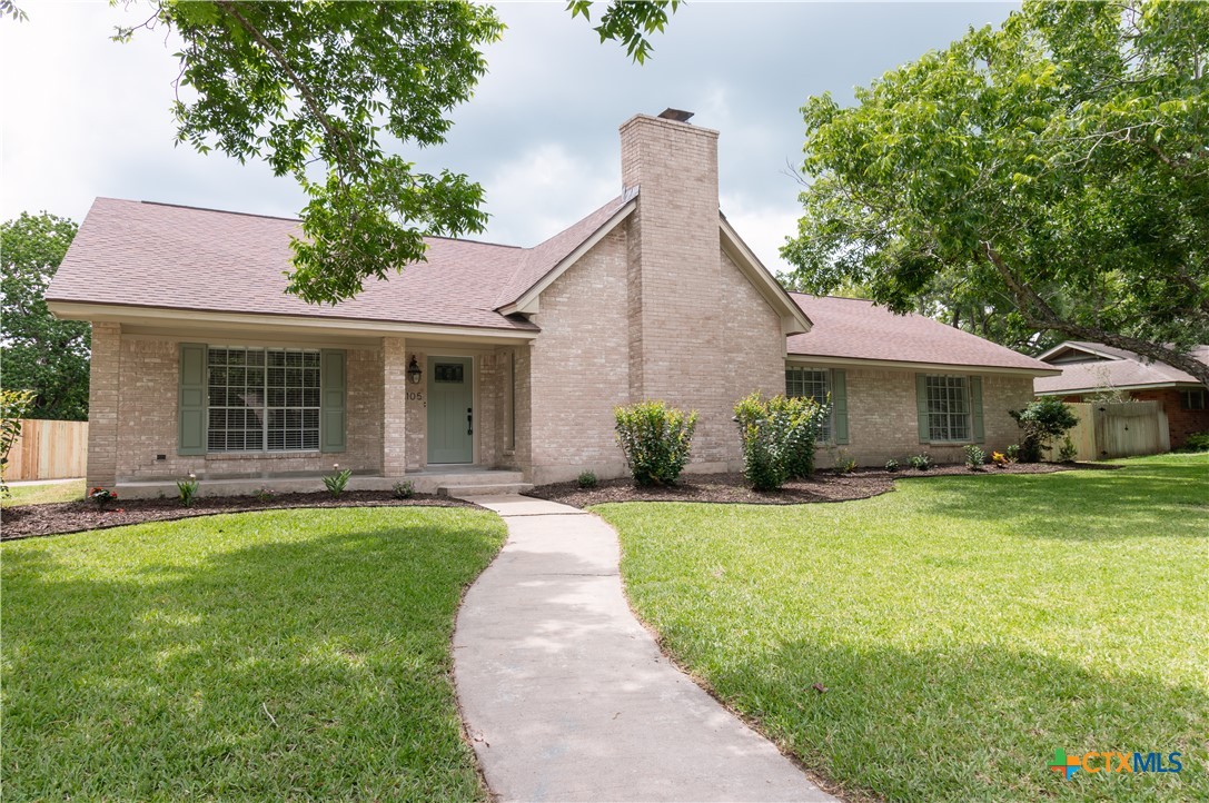 105 Spokane Street, Victoria, TX 77904 — photo 1