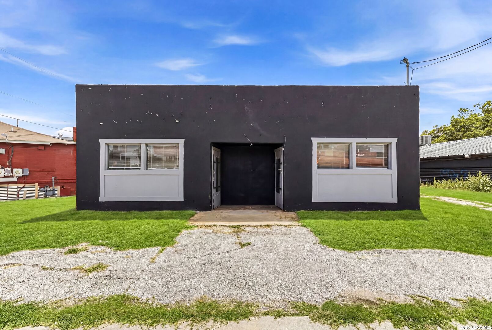 1904 PLEASANTON RD, San Antonio, TX 78221 — photo 1