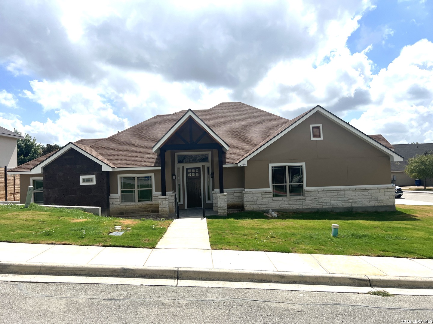 2710 ROYALWOOD, New Braunfels, TX 78132 — photo 1