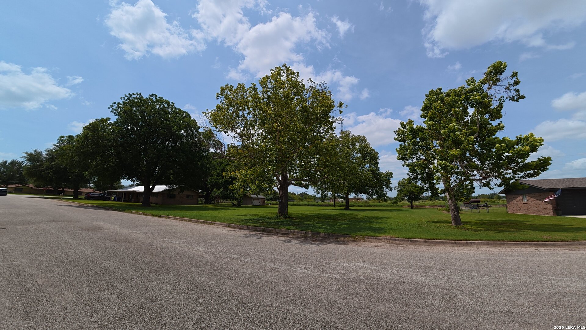 TBD Westview, , 78155 — photo 1